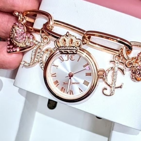 NWT Rose Gold Women's Charm Bracelet Watch - Picture 6 of 9